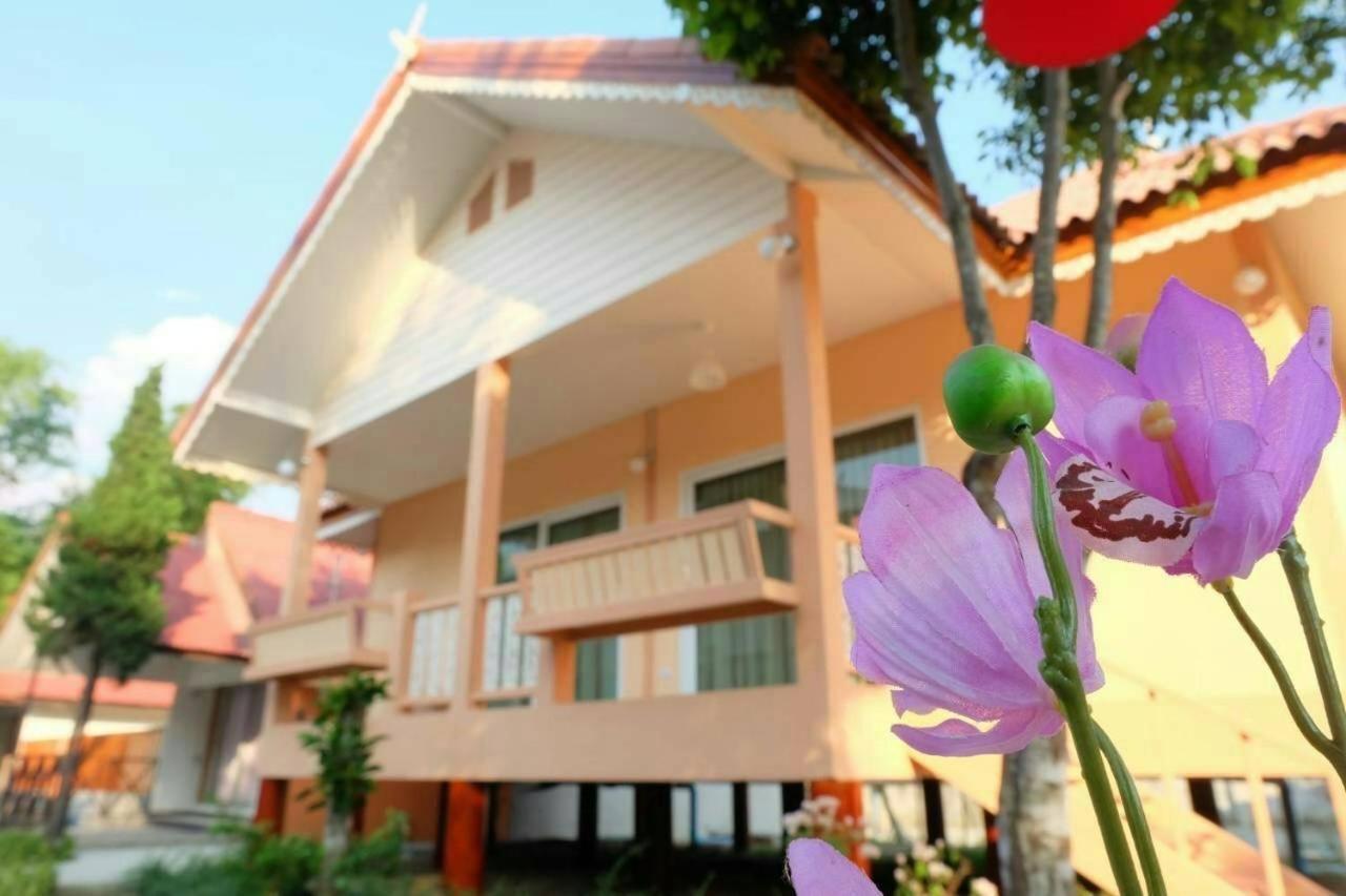 Baanpufa Resort Ban Huai Maenam Noi Extérieur photo